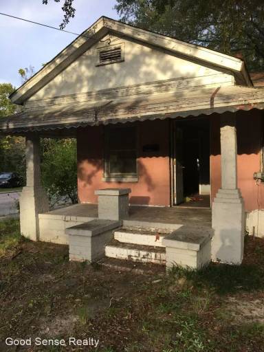 Main picture of 1447 Essie McIntyre Blvd