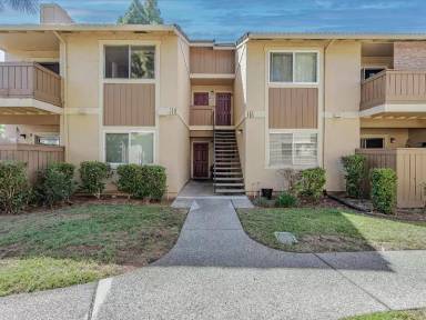 Main picture of 114 Damsen Dr