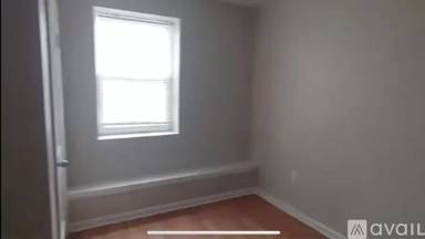 Main picture of 1822 W Main St