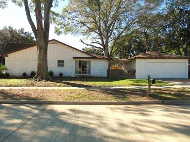 Main picture of 13526 Brook Hollow Dr