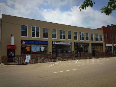 Main picture of 217 E Washington Ave