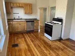 Main picture of 46 Sycamore St