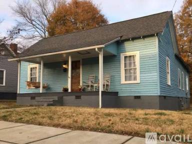 Main picture of 228 College St