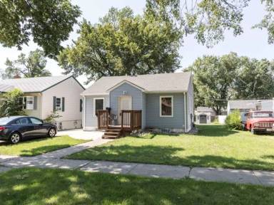 Main picture of 822 N 13th St