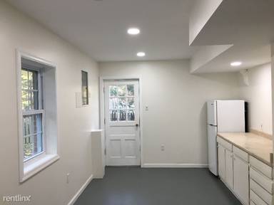 Main picture of 2400 Rockbridge St