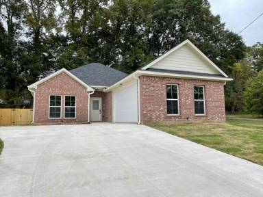 Main picture of 677 Hays Ave