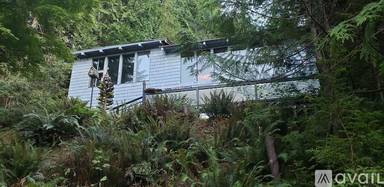 Main picture of 111 E Terrace Dr