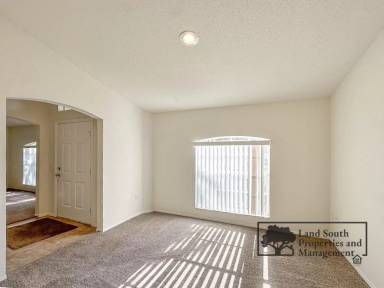 Main picture of 5557 Beverly Rise Blvd