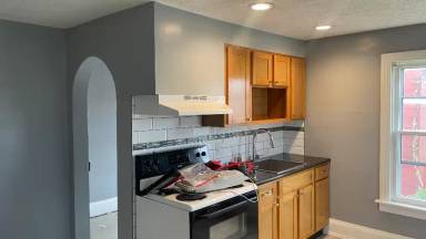 Main picture of 207 E Walnut St