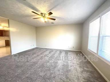 Main picture of 703 Joseph Ln