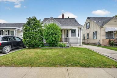 Main picture of 2090 Cicotte Ave