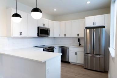 Main picture of 2521 Cecil B Moore Ave