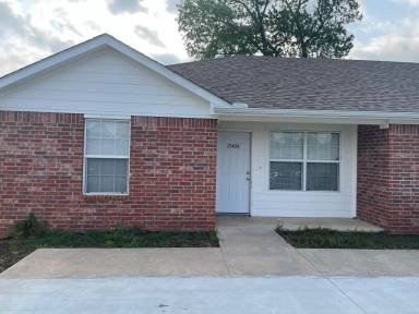 Main picture of Davis Duplexes