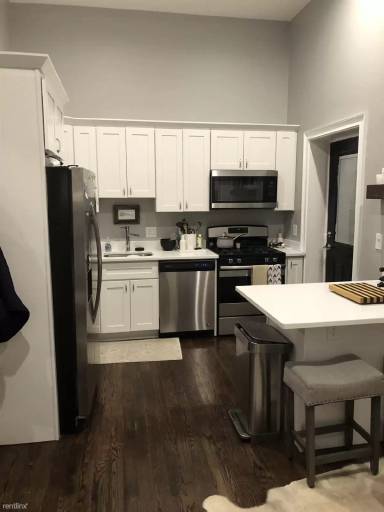 Main picture of 142-50 W 4th St