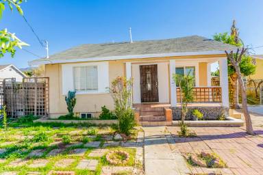 Main picture of 7221 Olive St