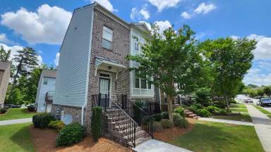 Main picture of 2669 Village Park Bnd