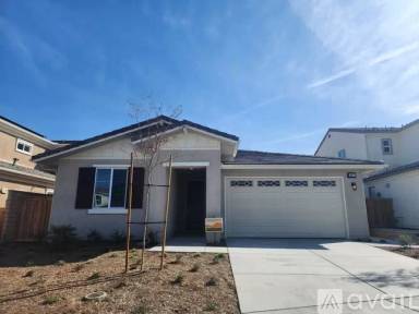 Main picture of 451 Harding Cir