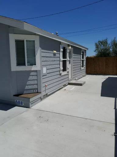 Main picture of 407 W Sumner Ave