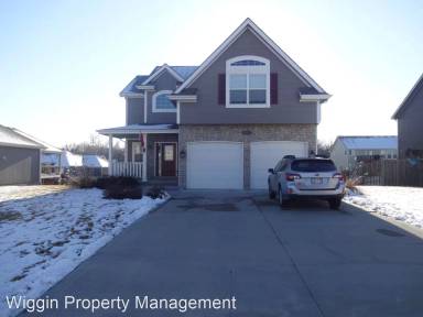 Main picture of 2321 Lincoln Ct