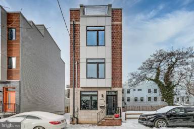Main picture of 1410 N Marston St