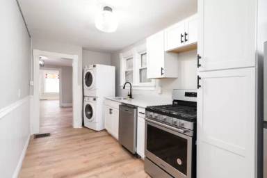 Main picture of 2207 Blake Ave
