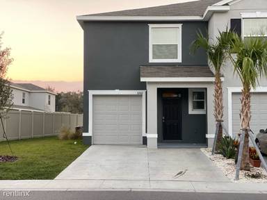 Main picture of 3260 Pleasant Willow Ct