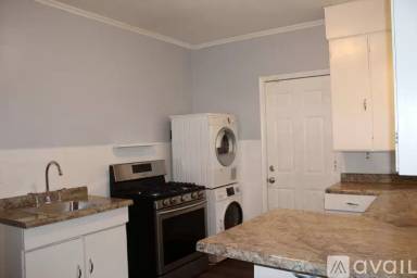 Main picture of 396 Van Buren Ave