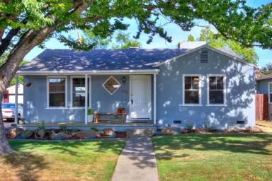 Main picture of 2981 Kroy Way