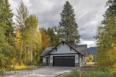 Main picture of 4 Cedar Pointe Loop