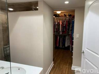 Main picture of 3260 Southshore Dr