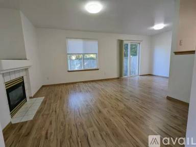 Main picture of 13121 57th Ave NE