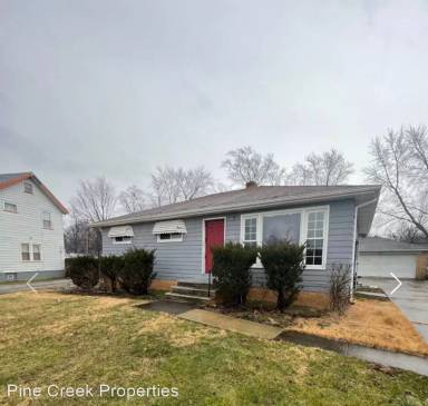 Main picture of 5483 Clement Ave