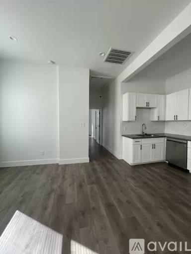 Main picture of 920 Gregg St