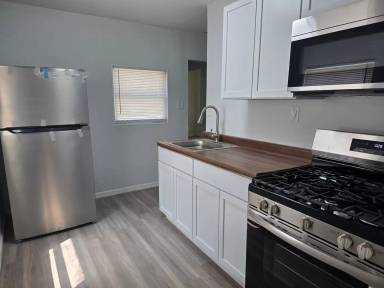 Main picture of 1505 Huey St