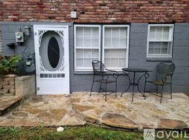 Main picture of 1882 Bruce Rd NE