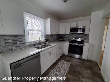 Main picture of 1310 N Park Rd