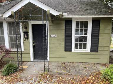 Main picture of 1404 Virginia St