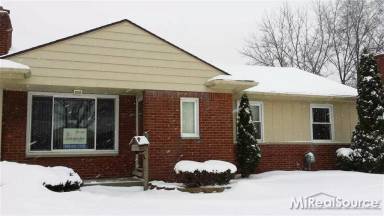 Main picture of 192 Crestwood St