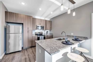 Main picture of 1436 Green St