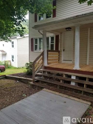 Main picture of 267 West Ave