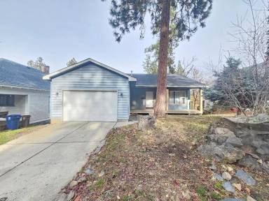 Main picture of 909 E 10th Ave