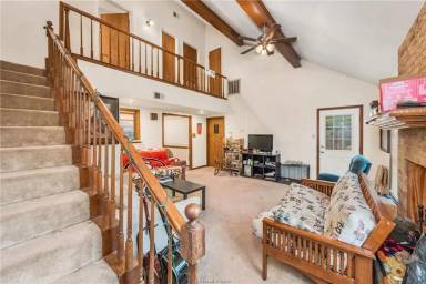 Main picture of 1203 Hardwood Ln