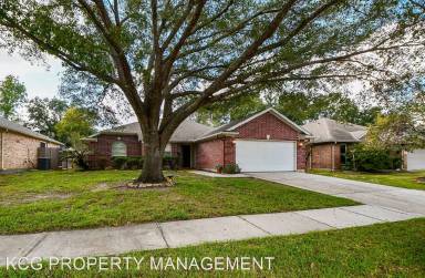 Main picture of 19431 Stamford Dr