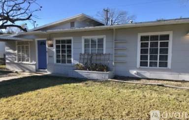 Main picture of 707 Sumner Dr