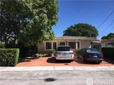 Main picture of 2801 SW 36th Ave