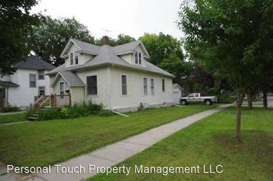 Main picture of 624 3rd St S