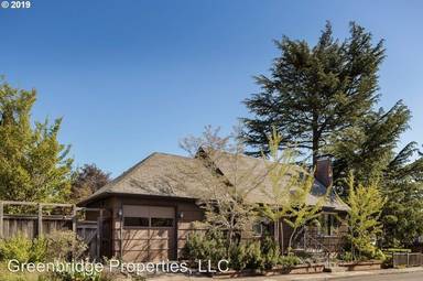Main picture of 6981 NE Graham Pl