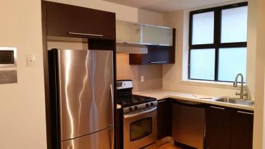 Main picture of 164 Grand St