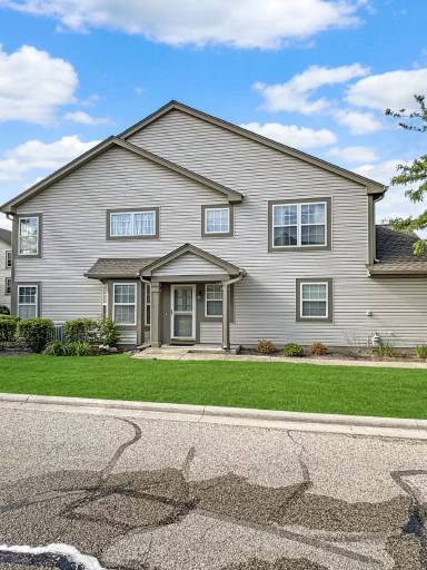 Main picture of 817 Blue Spruce Ct