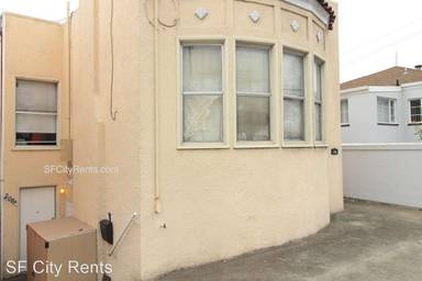 Main picture of 208 Hillside Blvd